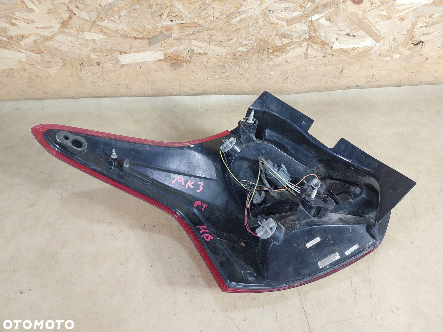 FOCUS MK3 HB LAMPA PRAWY TYŁ 11-13 - 6