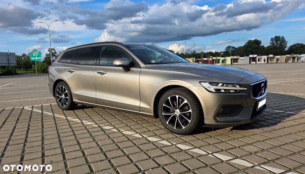 Volvo V60 D4 SCR Momentum - 1
