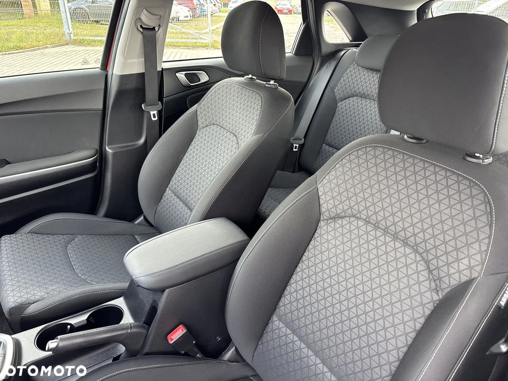 Kia Ceed 1.4 T-GDI M - 11