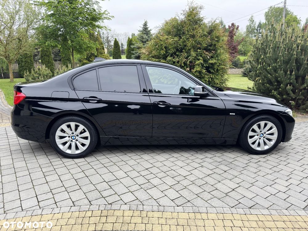 BMW Seria 3 318d Modern Line - 15