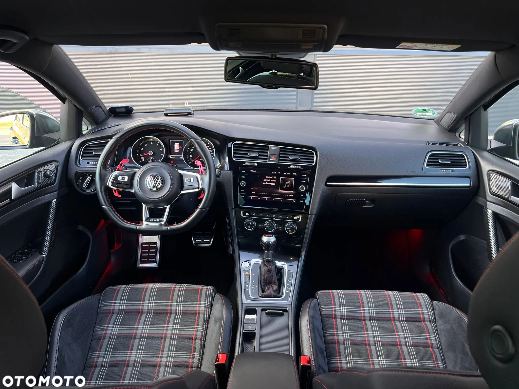 Volkswagen Golf GTI Performance BlueMotion Technology DSG - 24