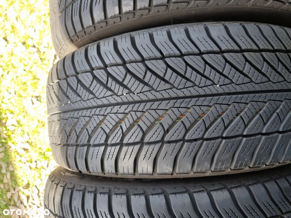 OPONY Goodyear Ultra Grip 8 Performance 245/45R18 100V 2018r,4x7mm bdb stan - 5