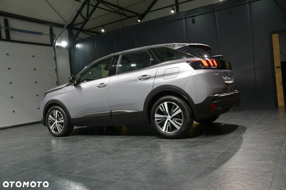 Peugeot 3008 1.6 PureTech Hybrid PHEV Allure S&S EAT8 - 9