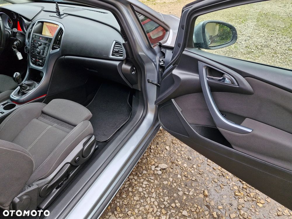 Opel Astra GTC 1.4 Turbo Innovation - 21