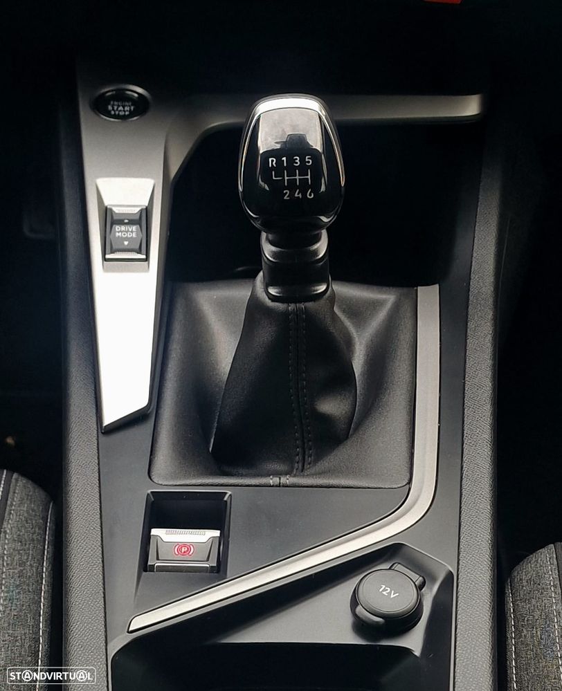 Peugeot 308 PureTech 130 Active Pack - 26