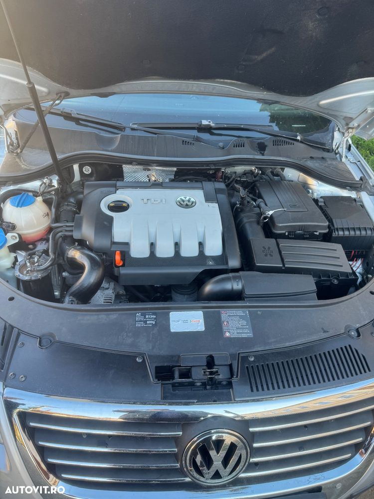 Volkswagen Passat - 11