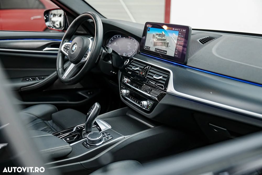BMW Seria 5 520i Aut. M Sport Edition - 16