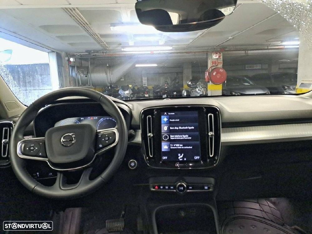 Volvo XC 40 1.5 T2 Momentum Plus Geartronic - 8