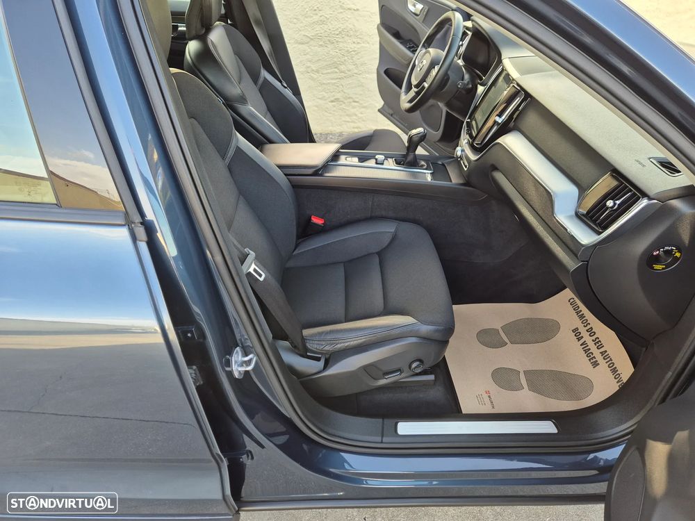 Volvo XC 60 2.0 D4 Momentum Plus - 39