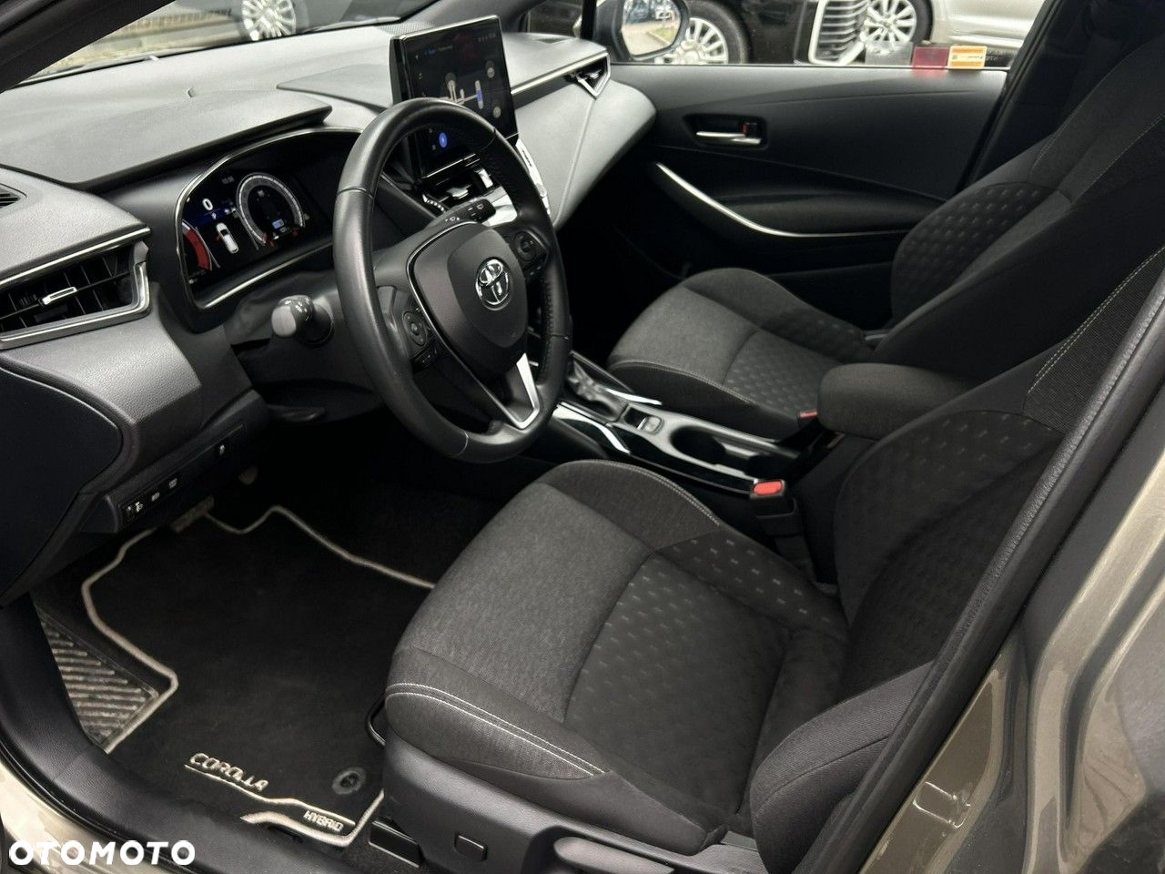 Toyota Corolla - 21