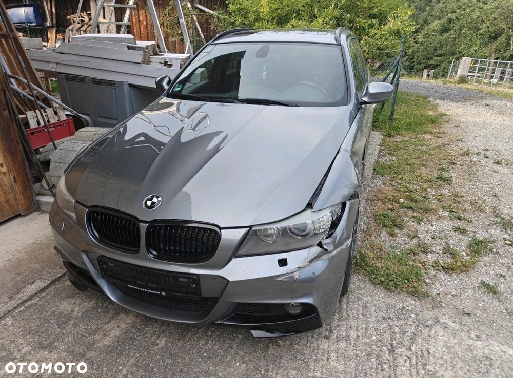 BMW Seria 3 330d xDrive DPF Edition Sport - 1
