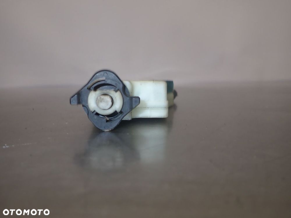 SIŁOWNIK KLAPKI WLEWU PALIWA INFINITI M37X 78850-AM80B - 6