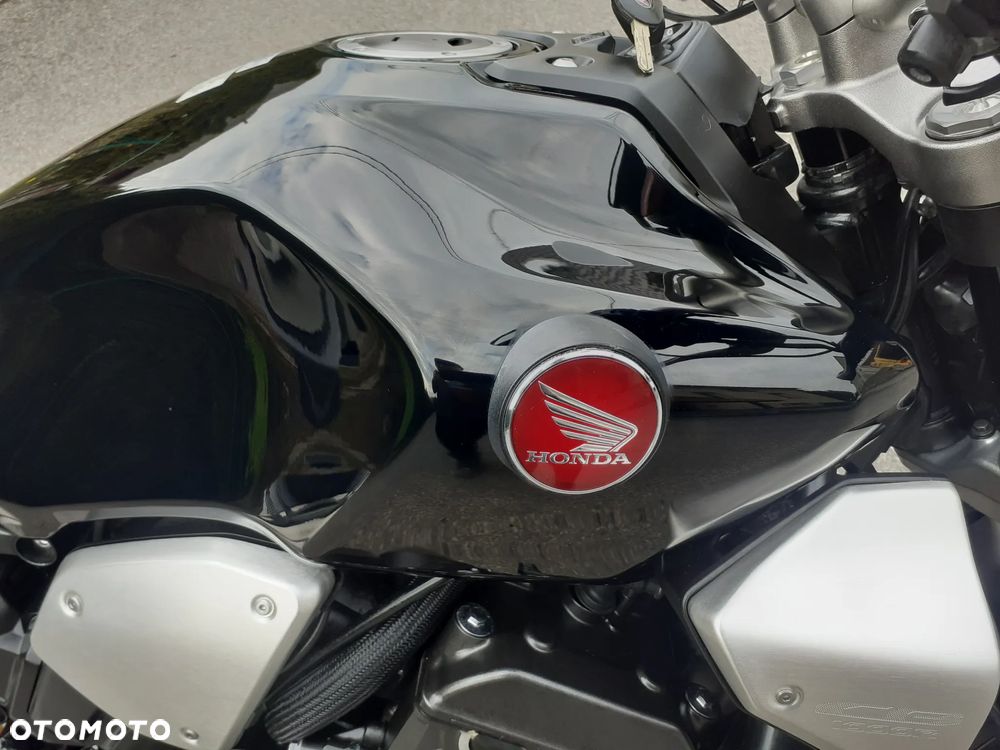 Honda CB - 18
