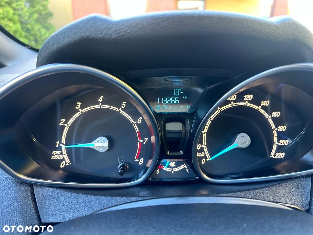 Ford Fiesta 1.0 EcoBoost S&S ST-LINE X - 16