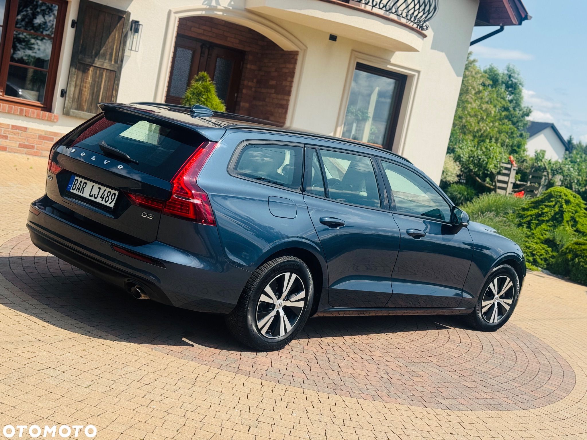 Volvo V60 D3 Geartronic Momentum Pro - 1