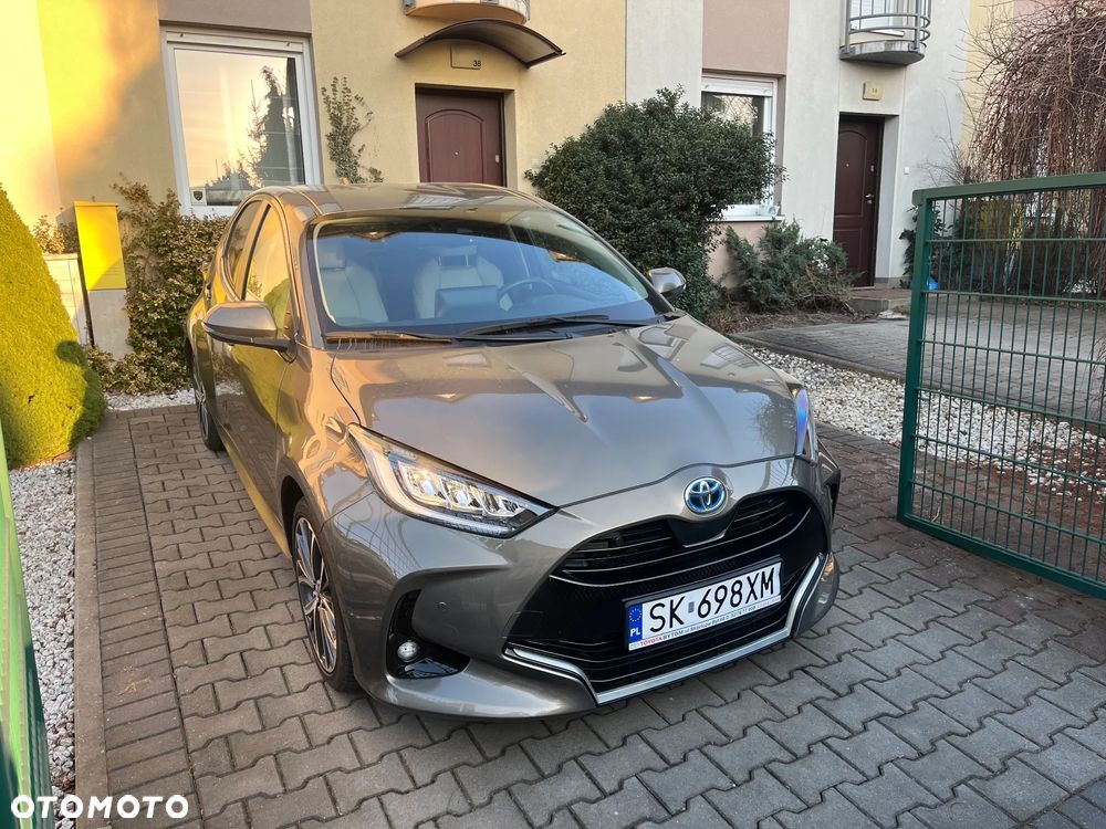 Toyota Yaris Hybrid 1.5 Executive - 1