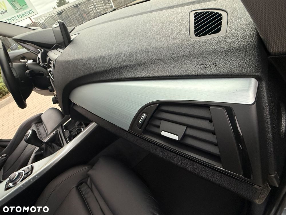 BMW Seria 1 120d xDrive - 31
