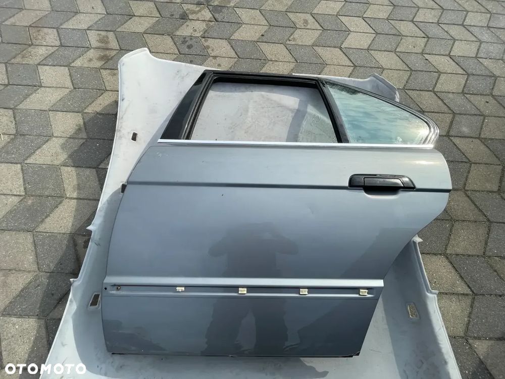 Bmw E34 Drzwi lewe tył