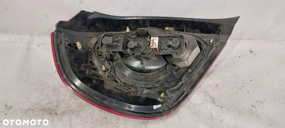 .  TYL TYLNA LAMPA PRAWA NISSAN ALMERA N16 LIFT - 4