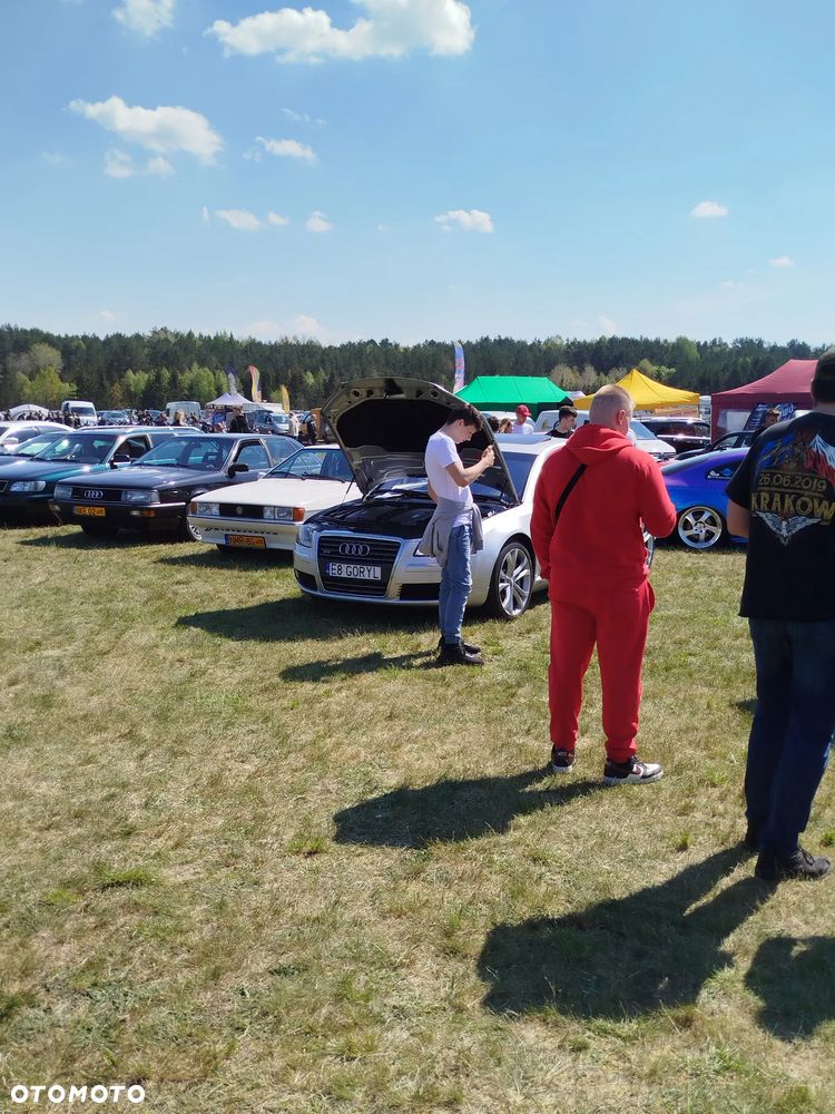 Audi A8 W12 quattro Langversion - 14