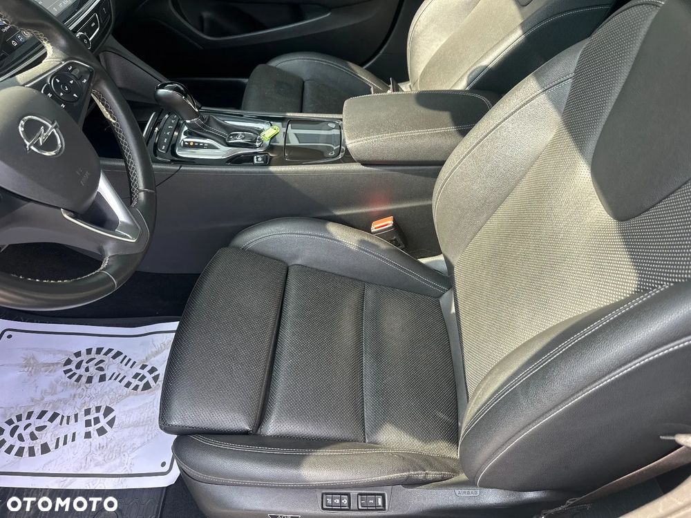 Opel Insignia 1.6 T Innovation S&S - 23