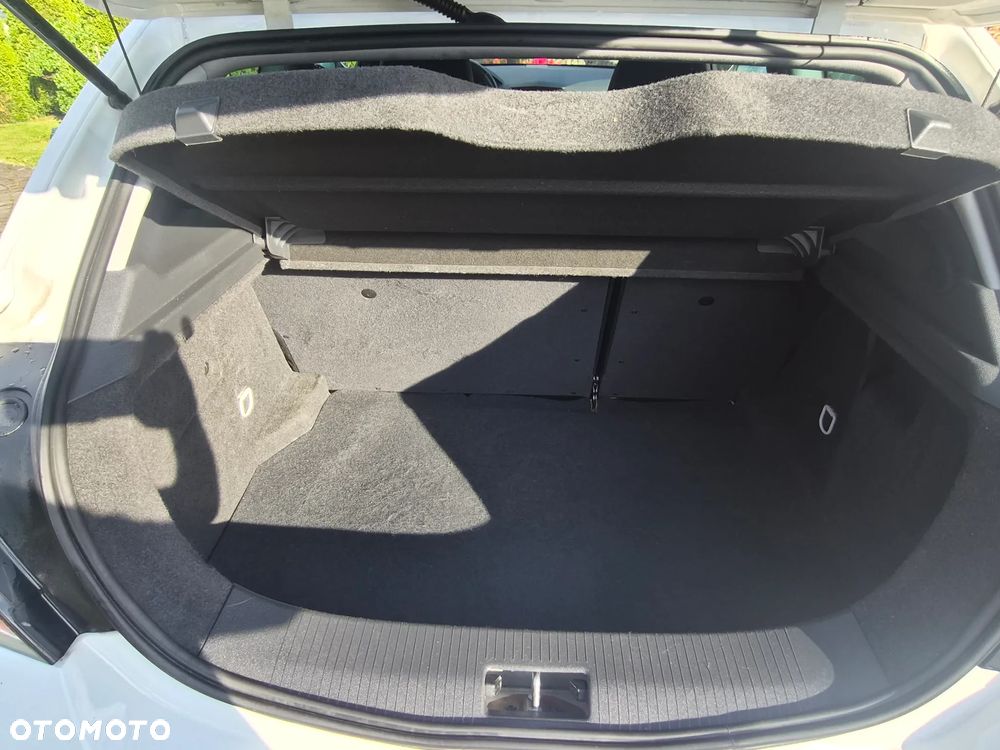 Opel Astra 1.6 Edition 111 Jahre - 4