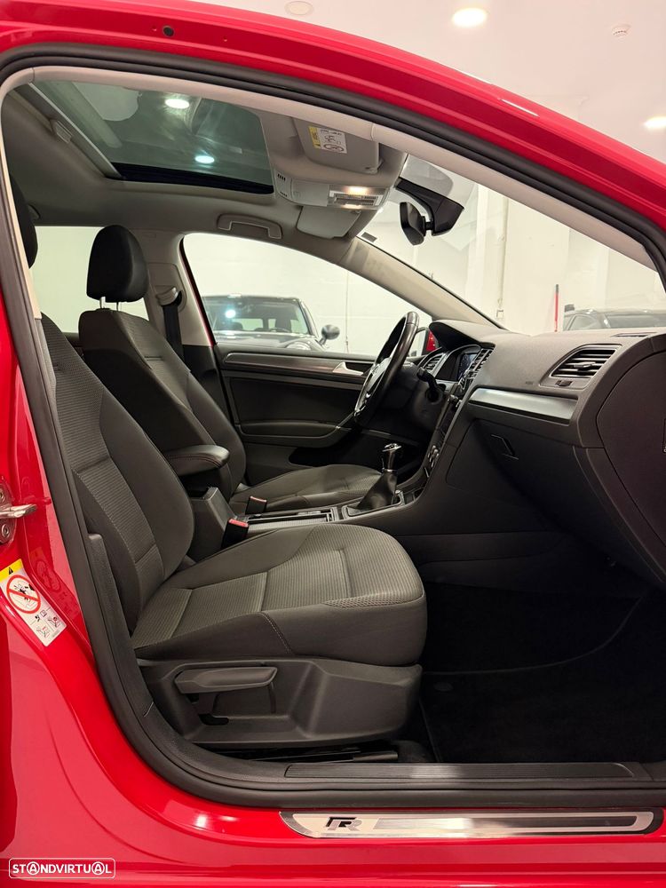 VW Golf 1.0 TSI R-Line - 9