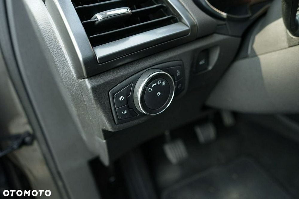 Ford Mondeo - 17