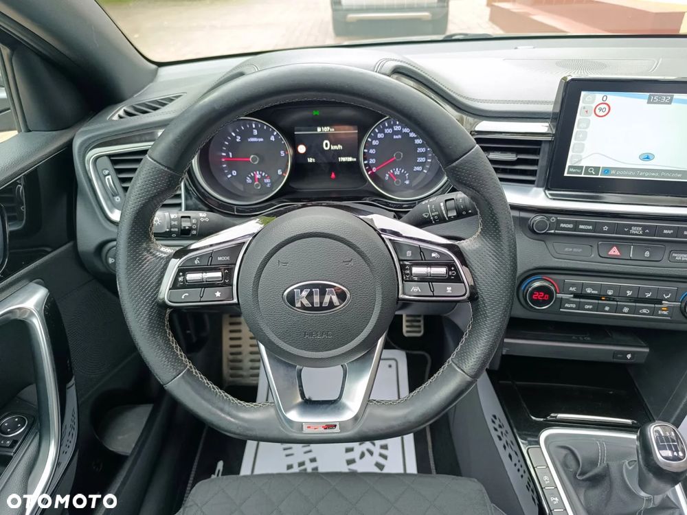 Kia ProCeed 1.6 CRDi GT Line - 28