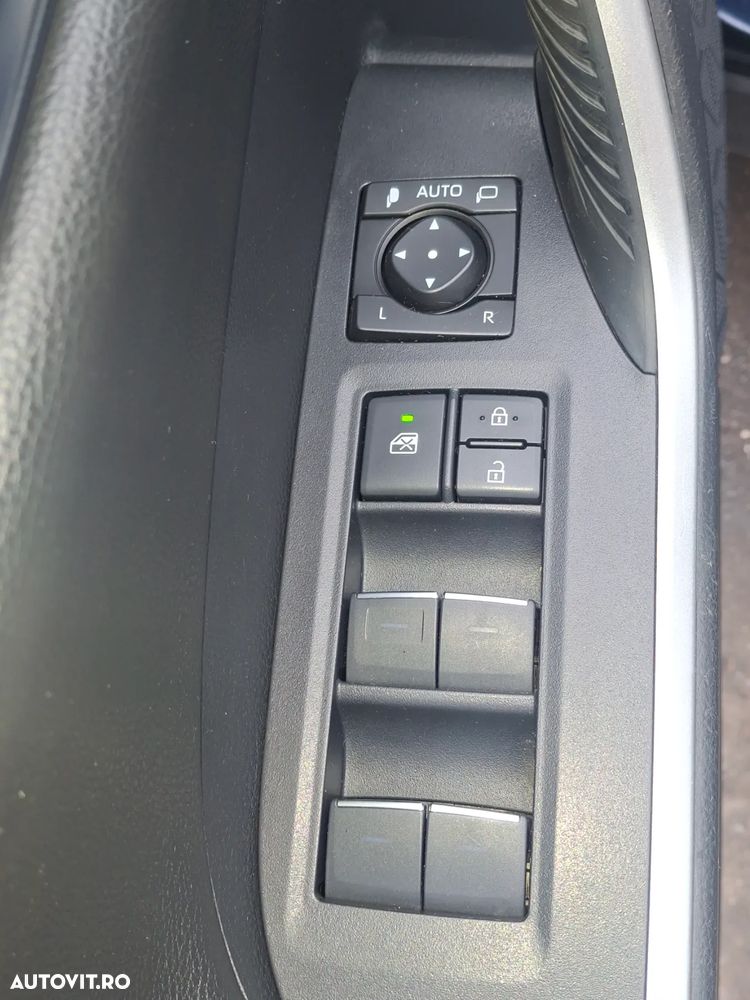 Suzuki Across PLUG-IN HYBRID - 9