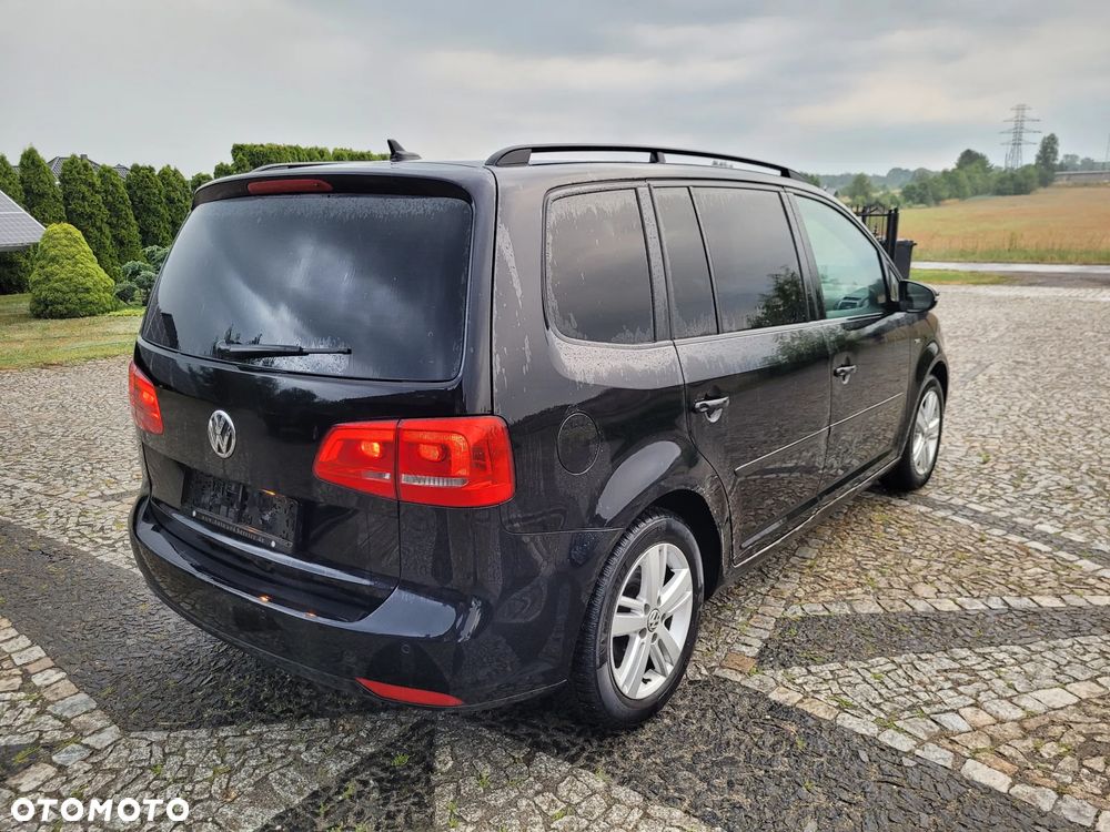 Volkswagen Touran 2.0 TDI DPF MATCH - 32
