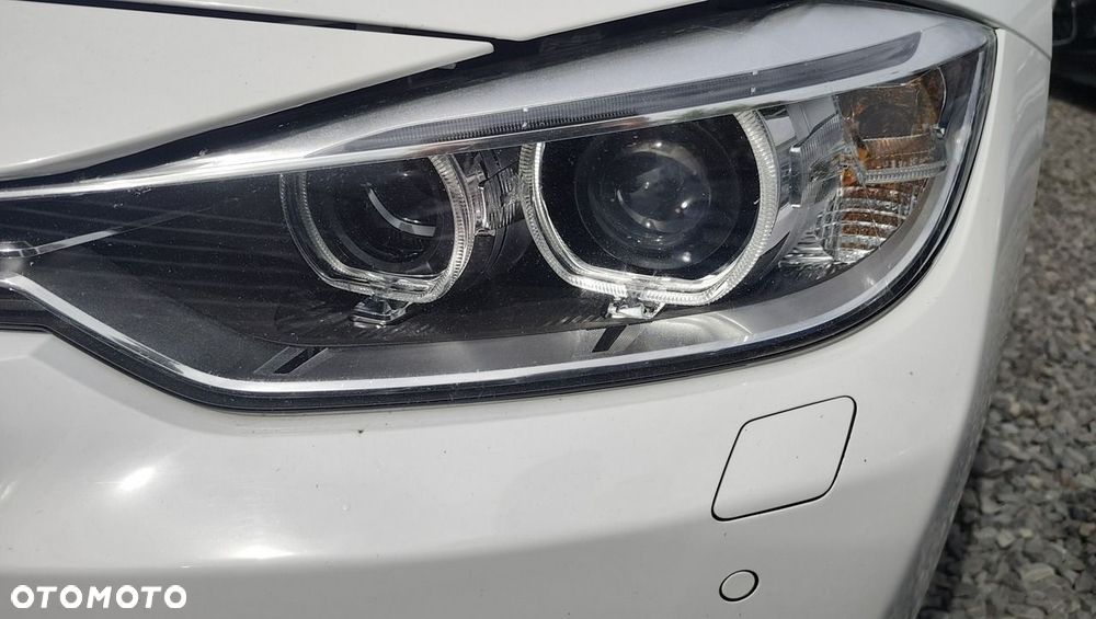 BMW Seria 3 320d Luxury Line - 11