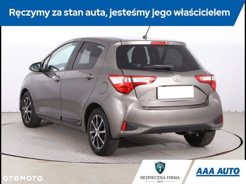 Toyota Yaris - 5