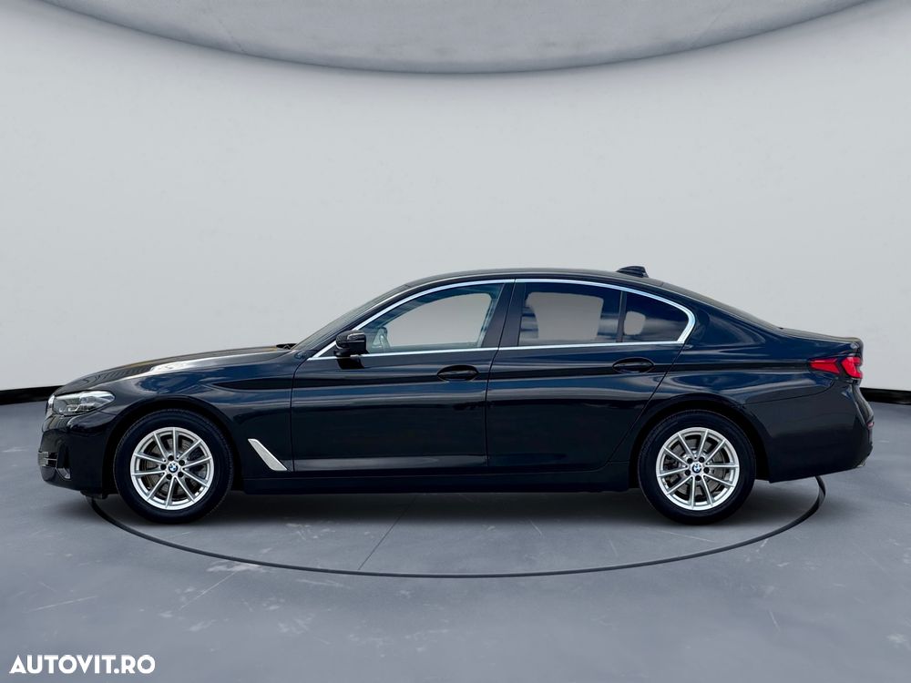 BMW Seria 5 520d AT MHEV - 13