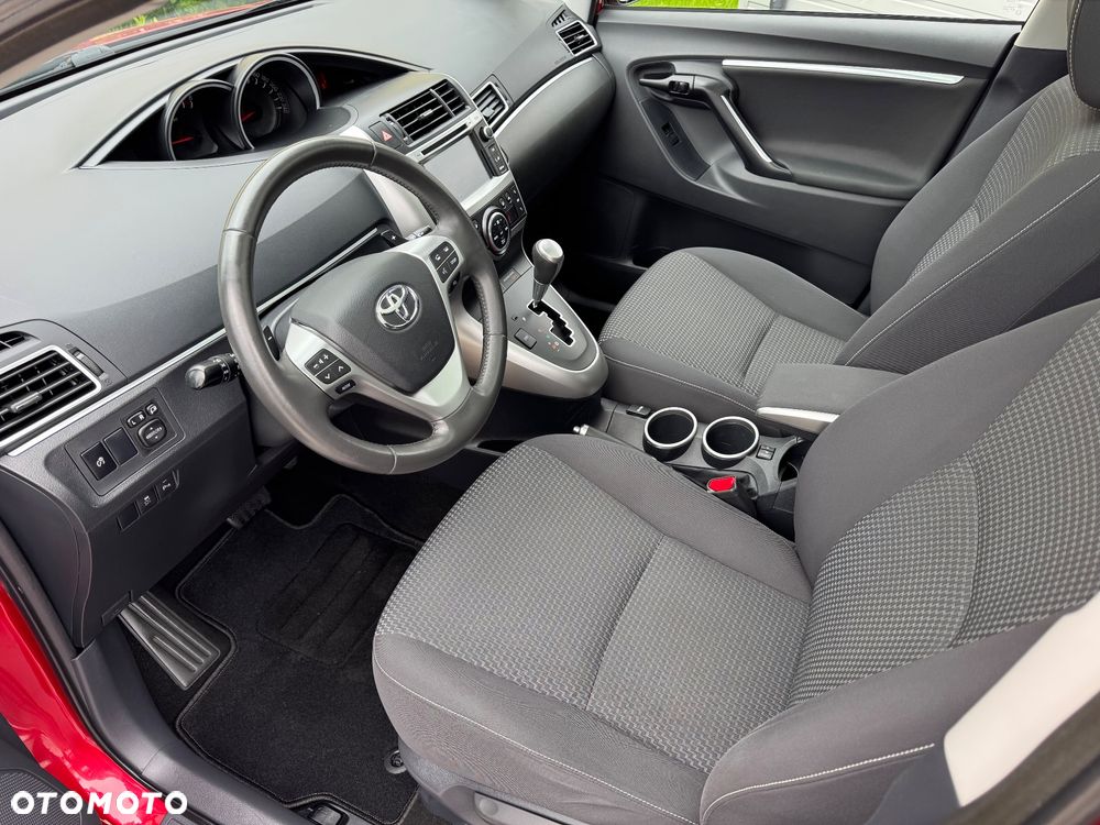 Toyota Verso 1.8 Premium MS 7os EU6 - 19