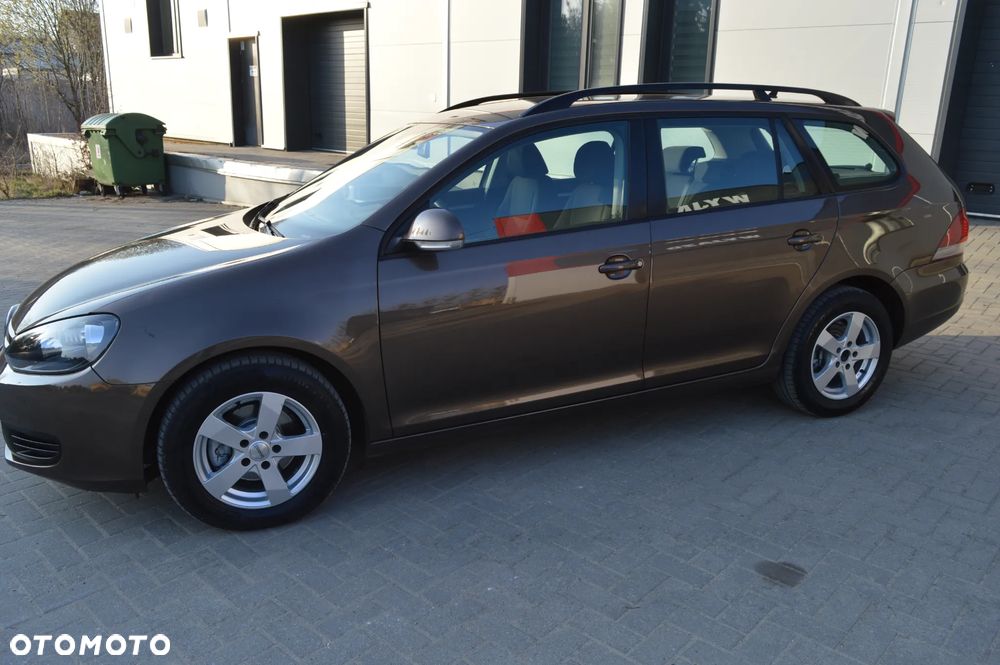 Volkswagen Golf 1.6 TDI DPF BlueMotion Technology Comfortline - 6