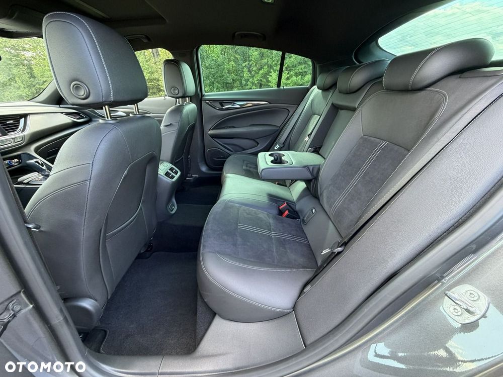 Opel Insignia - 19