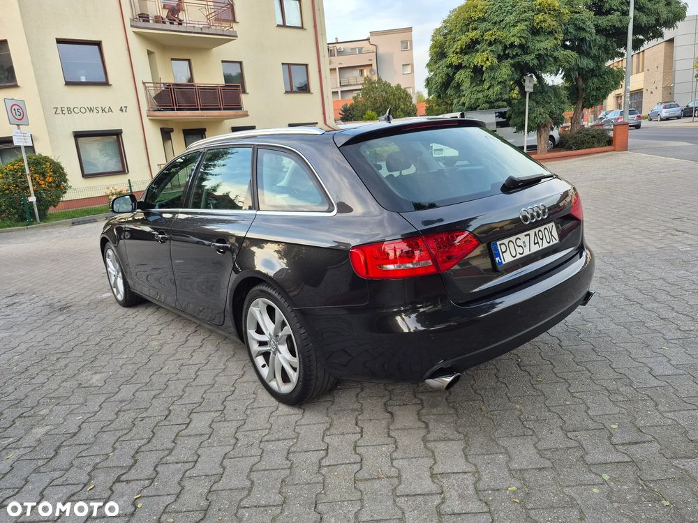 Audi A4 Avant 2010 photo 4