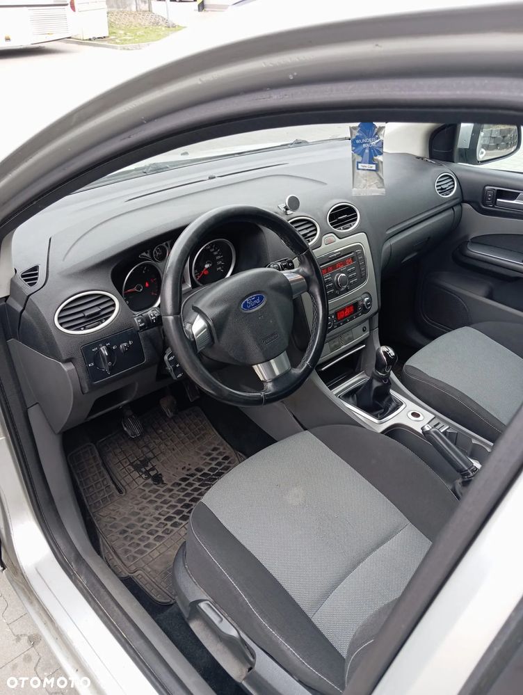 Ford Focus 1.8 TDCi Ghia - 6