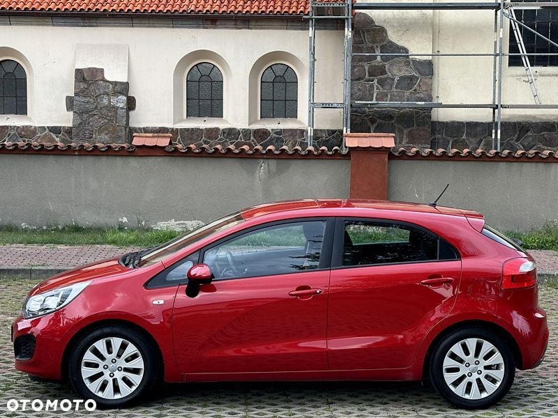 Kia Rio - 6