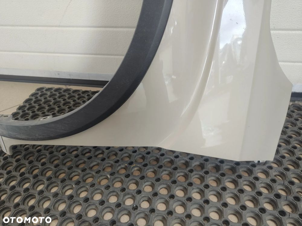 Suzuki Ignis III lewy błotnik przedni ZYL - 2