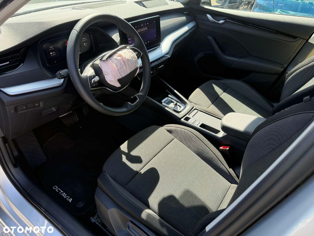 Skoda Octavia 1.5 TSI e-TEC DSG Selection - 10