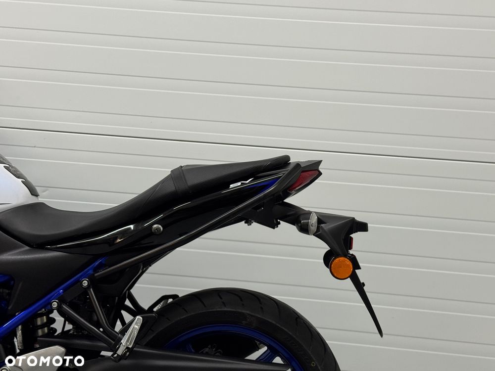 Suzuki SV - 19