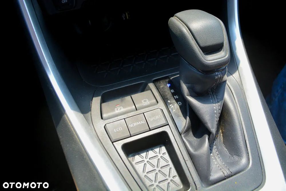 Toyota RAV4 - 14