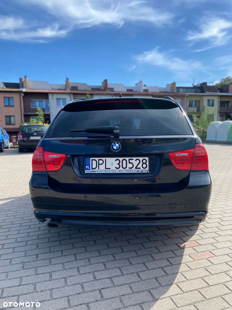 BMW Seria 3 318d - 9