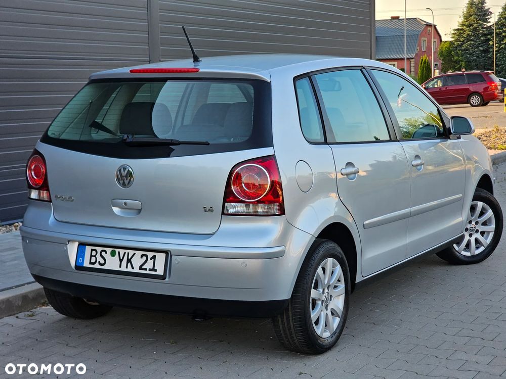 Volkswagen Polo 1.4 Highline - 4