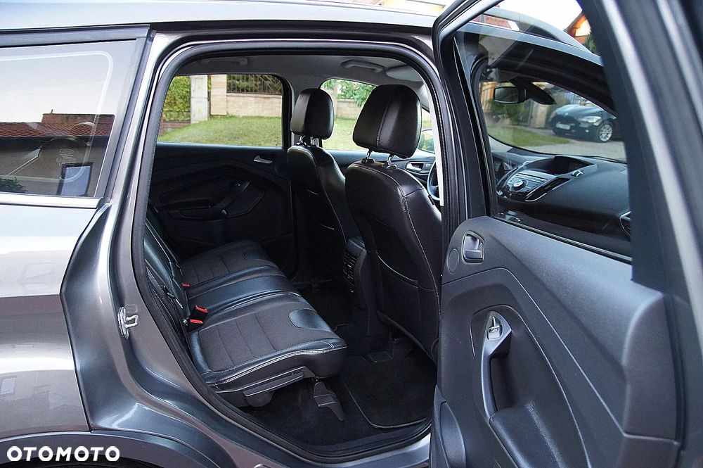 Ford Kuga 2.0 TDCi 4x4 Titanium - 25
