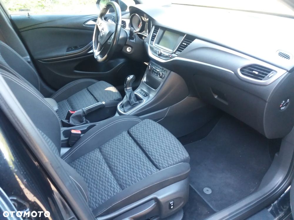 Opel Astra 1.4 Turbo Start/Stop Dynamic - 11