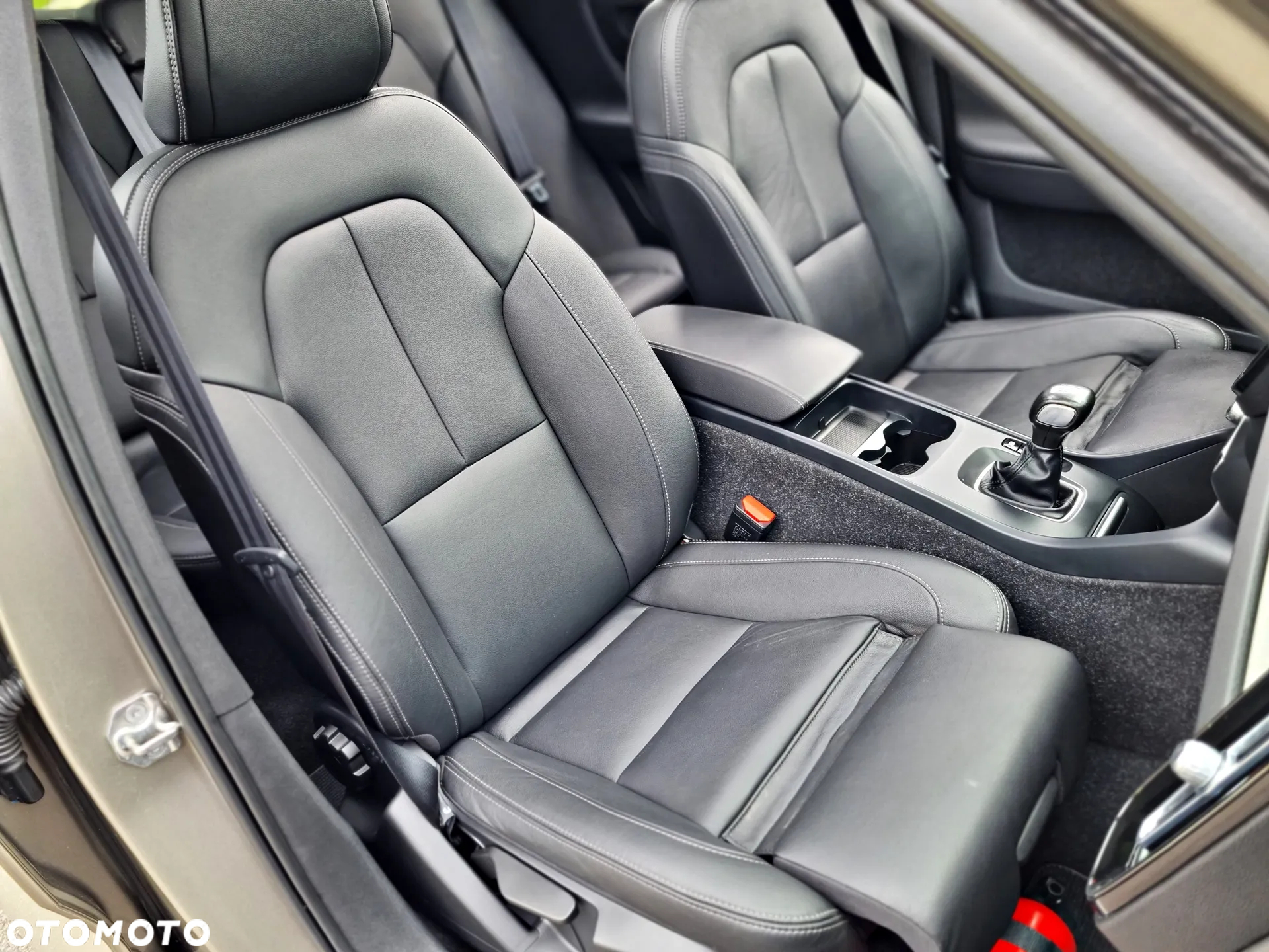 Volvo XC 40 - 20