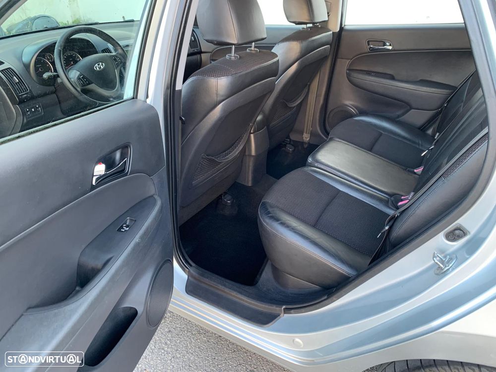 Hyundai i30 1.6 CRDI STyle CPF - 12